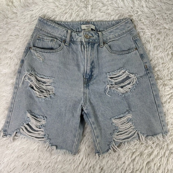 FOREVER 21 Womens SIZE 28 Cut Off Shorts Light Blue Denim Distressed Rips - Picture 1 of 11